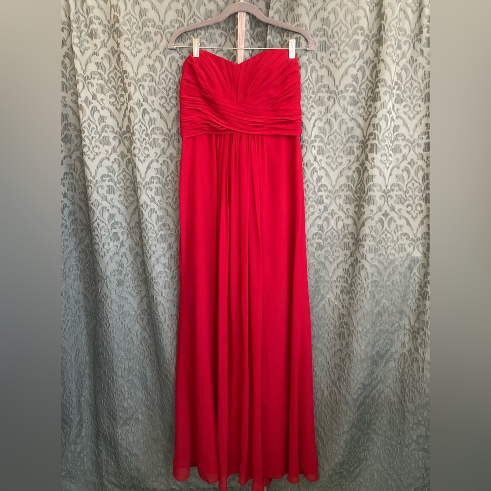 David’s Bridal | Women’s Red Strapless Formal Bridesmaid Dress - Picture 2 of 9